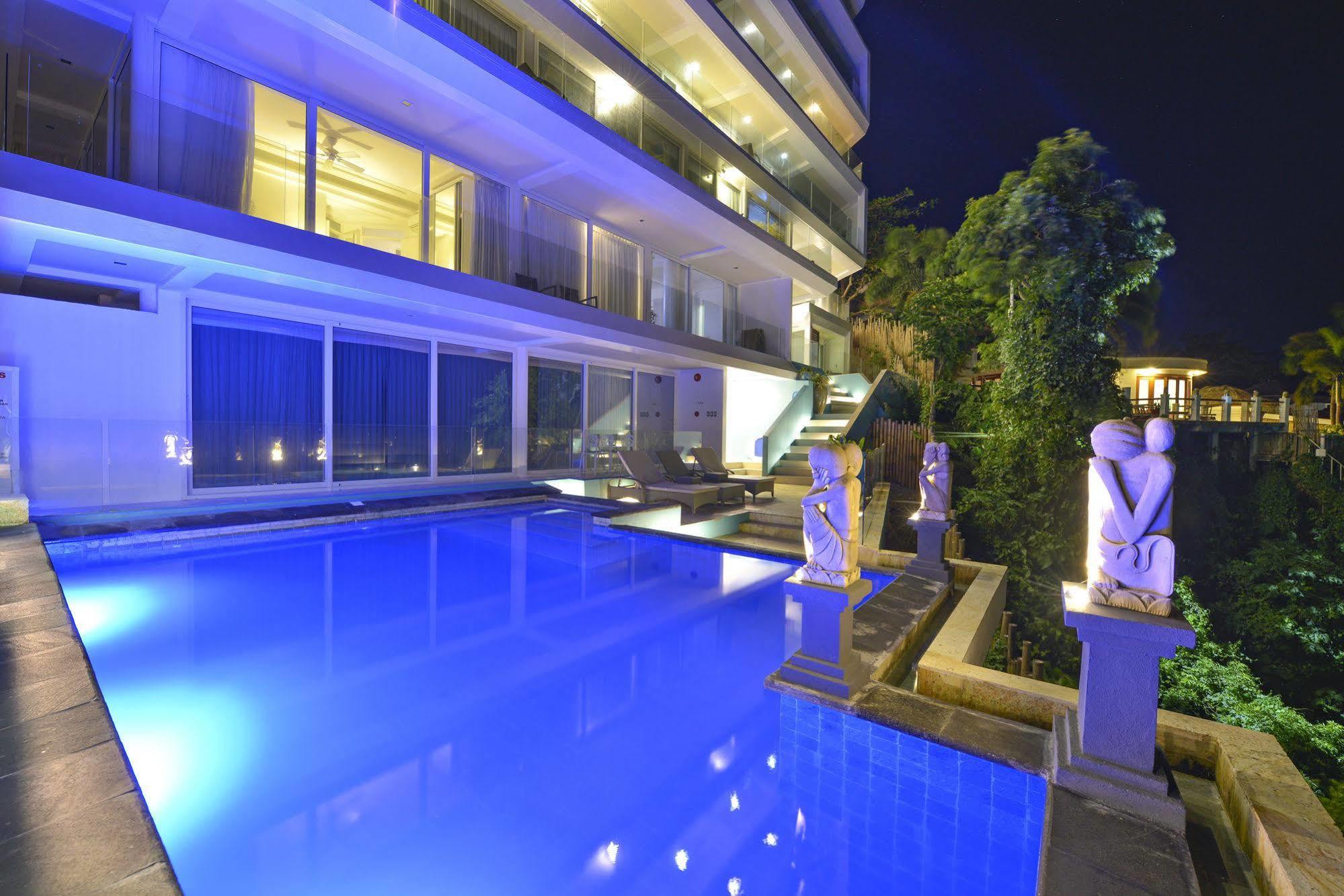 Boracay Karuna Luxury Suites Balabag  Экстерьер фото
